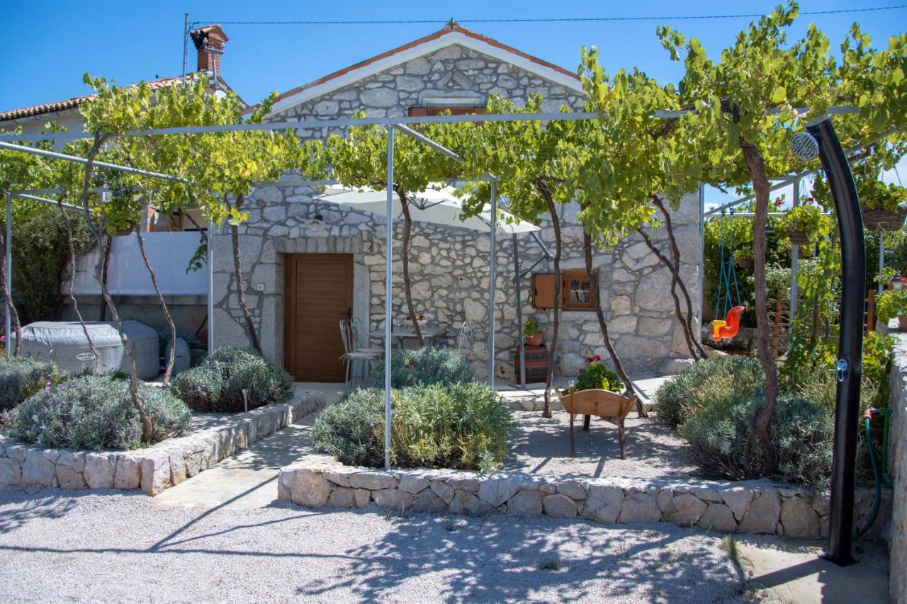 מאלינסקה Traditional Stone House St.Anton מראה חיצוני תמונה