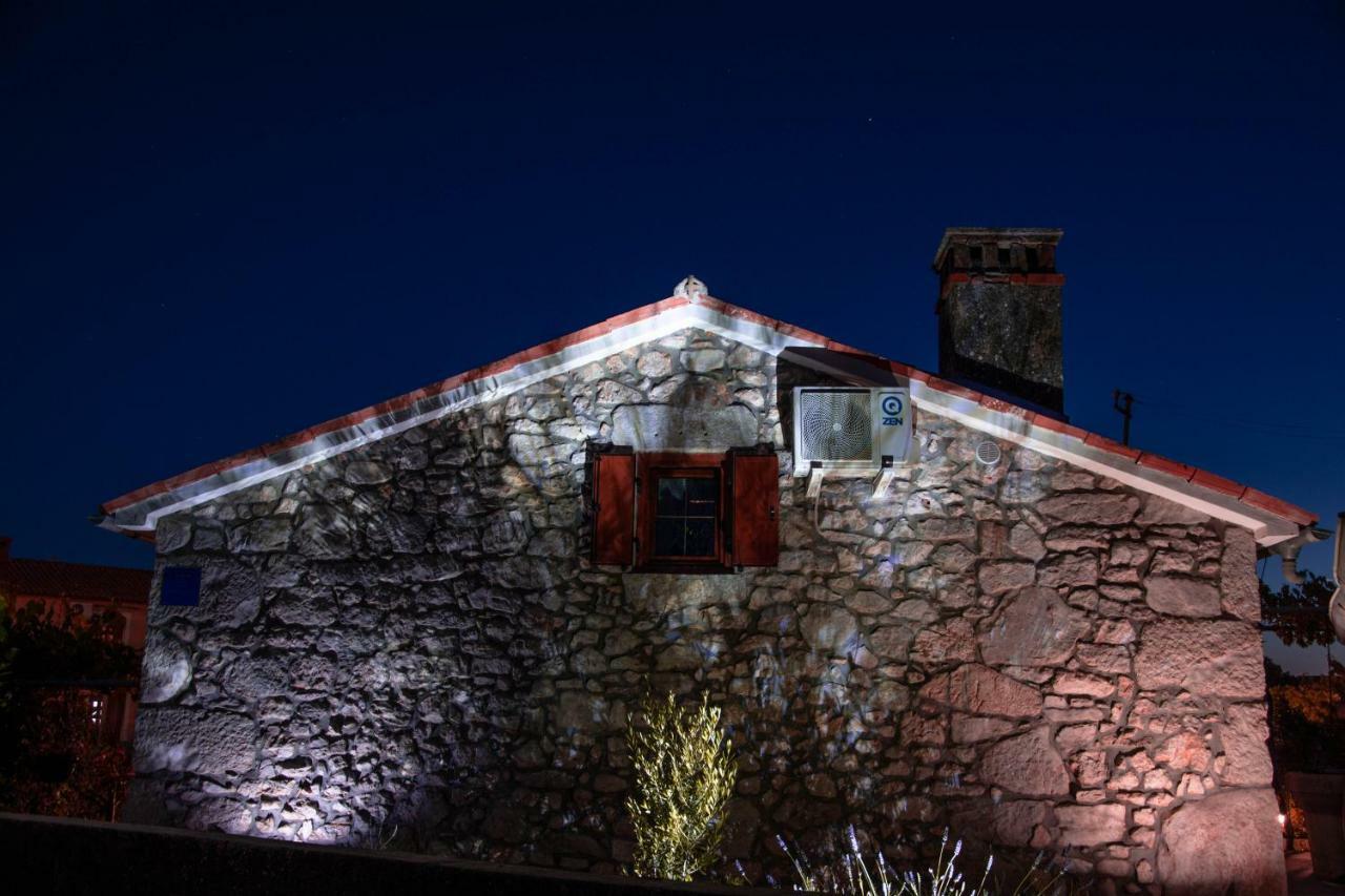 מאלינסקה Traditional Stone House St.Anton מראה חיצוני תמונה