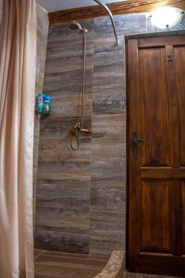 מאלינסקה Traditional Stone House St.Anton מראה חיצוני תמונה
